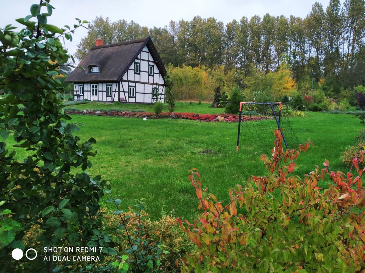 Villa Podroze Checz Charbrowo Esterno foto
